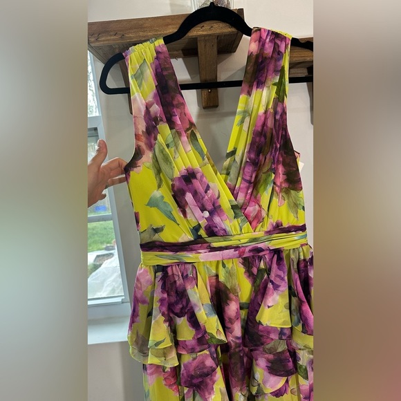 NWT Badgley Mischka Floral Ruffle V Neck Gown Purple Yellow Green 8 - Picture 5 of 16